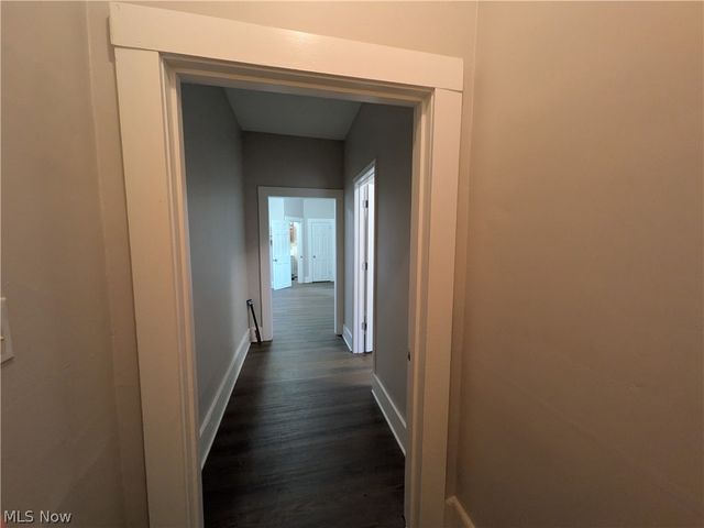 1881 Manchester Road 1, Akron, OH 44314