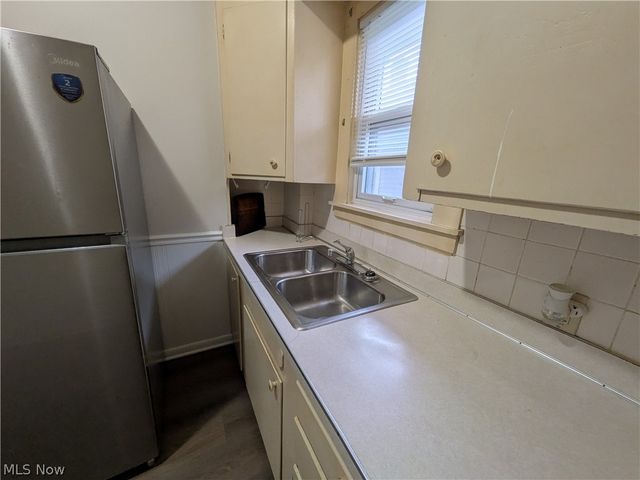 1881 Manchester Road 1, Akron, OH 44314