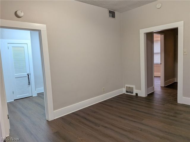 1881 Manchester Road 1, Akron, OH 44314