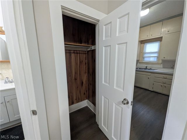 1881 Manchester Road 1, Akron, OH 44314