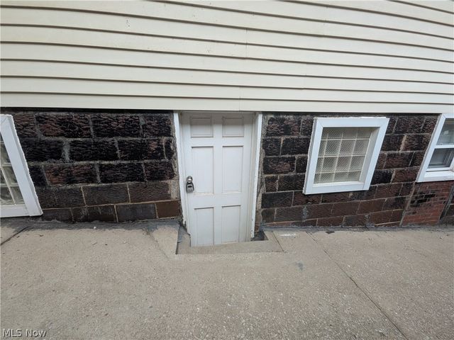 1881 Manchester Road 1, Akron, OH 44314