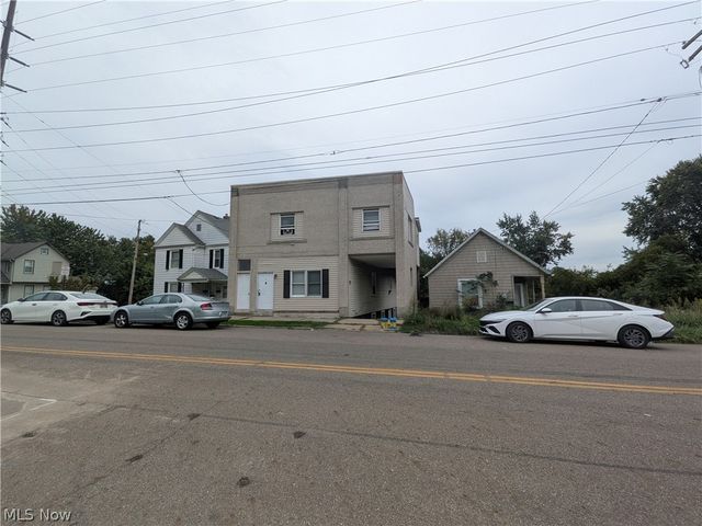 1881 Manchester Road 1, Akron, OH 44314