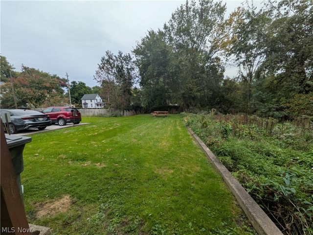 1881 Manchester Road 1, Akron, OH 44314