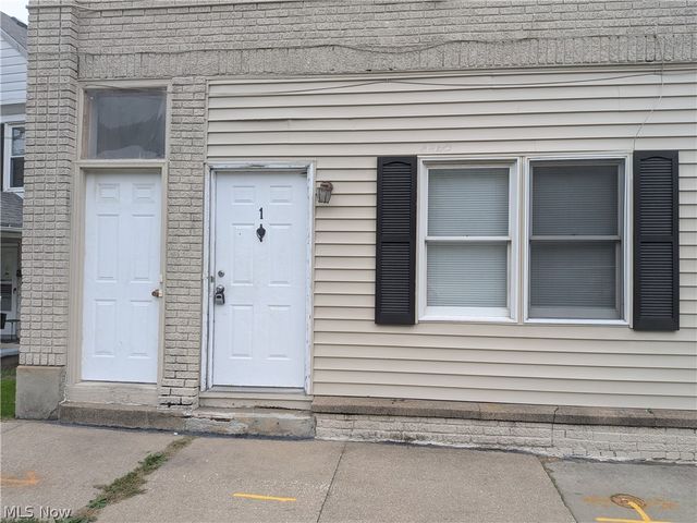 1881 Manchester Road 1, Akron, OH 44314