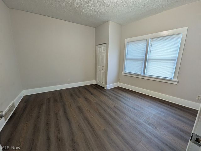 1881 Manchester Road 1, Akron, OH 44314