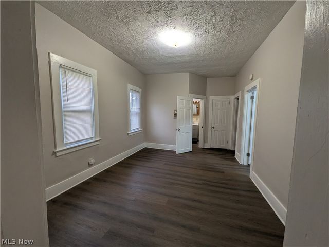 1881 Manchester Road 1, Akron, OH 44314