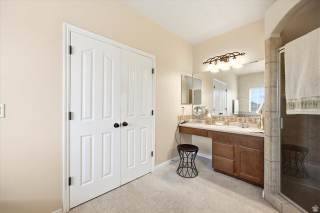 2842 W TABLE ROCK DR, Taylorsville, UT 84129