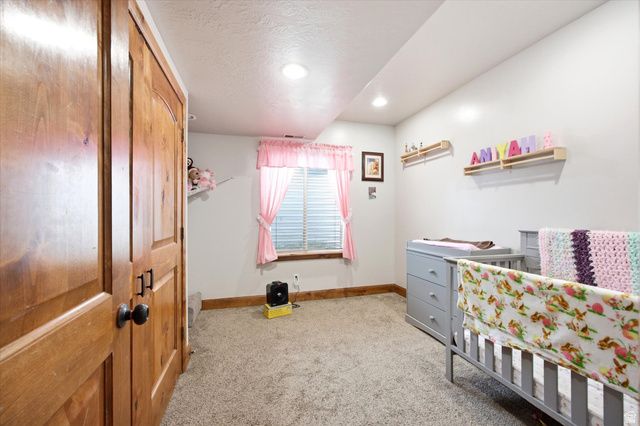 2842 W TABLE ROCK DR, Taylorsville, UT 84129