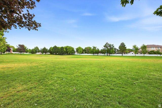 2842 W TABLE ROCK DR, Taylorsville, UT 84129