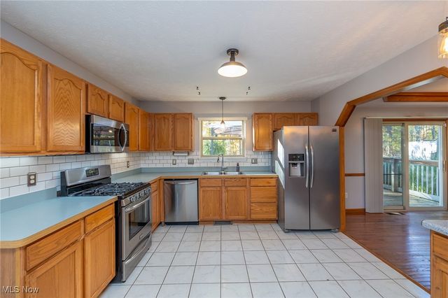 758 Song Bird Street, Elyria, OH 44035