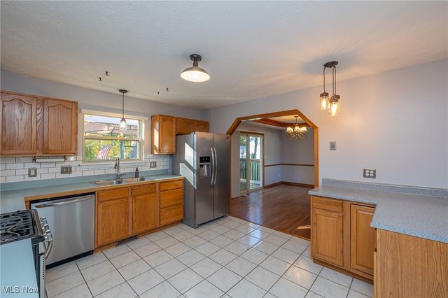 758 Song Bird Street, Elyria, OH 44035