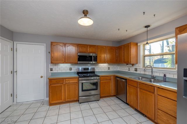 758 Song Bird Street, Elyria, OH 44035