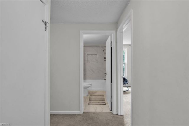 1041 Gauguin DR, Virginia Beach, VA 23454