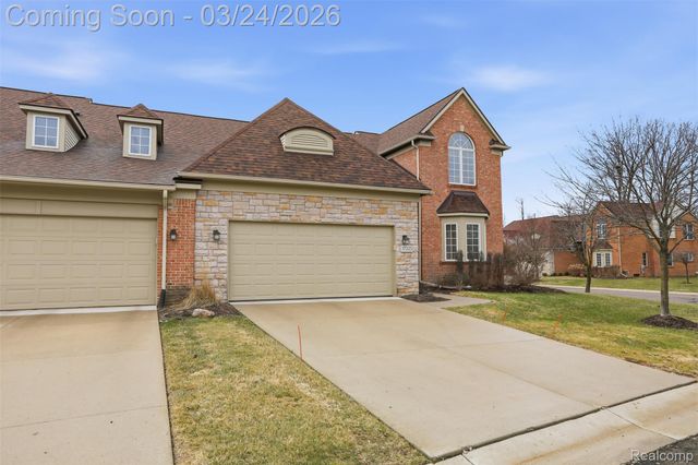 37225 Berkleigh Court, Farmington Hills, MI 48331