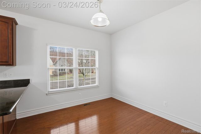 37225 Berkleigh Court, Farmington Hills, MI 48331