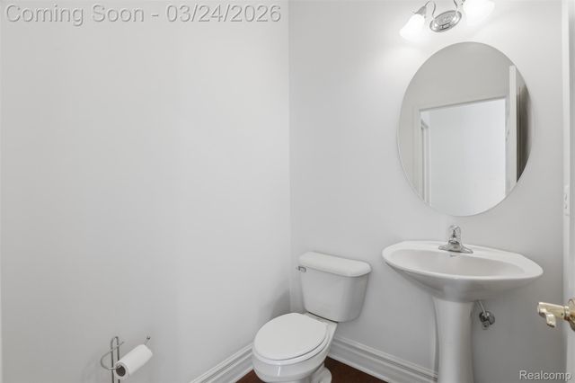 37225 Berkleigh Court, Farmington Hills, MI 48331