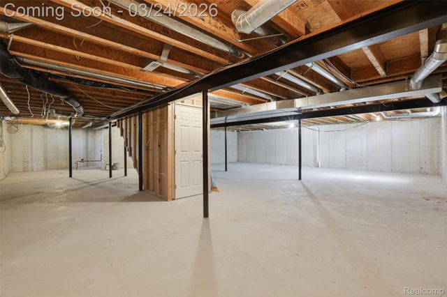 37225 Berkleigh Court, Farmington Hills, MI 48331