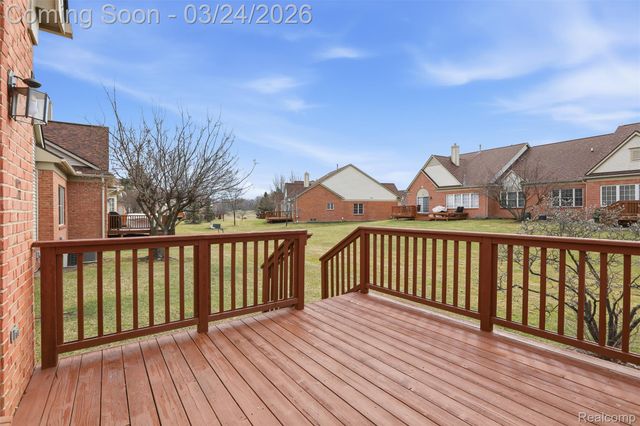 37225 Berkleigh Court, Farmington Hills, MI 48331