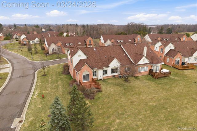 37225 Berkleigh Court, Farmington Hills, MI 48331