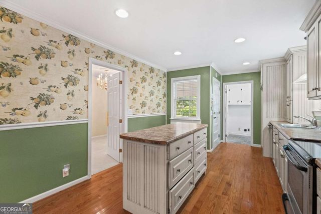 204 Sherwood Drive, Calhoun, GA 30701