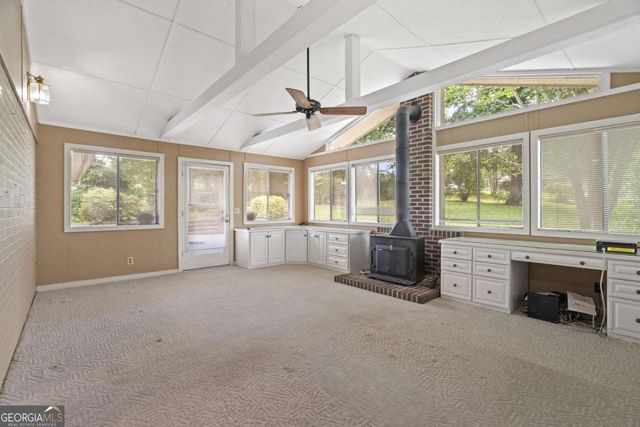 204 Sherwood Drive, Calhoun, GA 30701