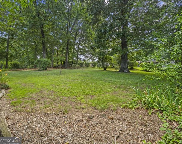 204 Sherwood Drive, Calhoun, GA 30701