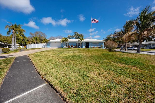 6911 121ST STREET, Seminole, FL 33772