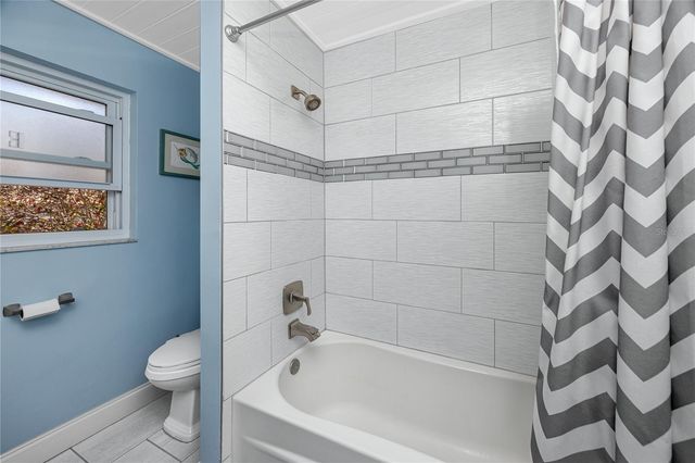 6911 121ST STREET, Seminole, FL 33772