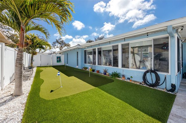 6911 121ST STREET, Seminole, FL 33772