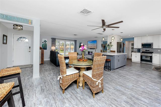 6911 121ST STREET, Seminole, FL 33772