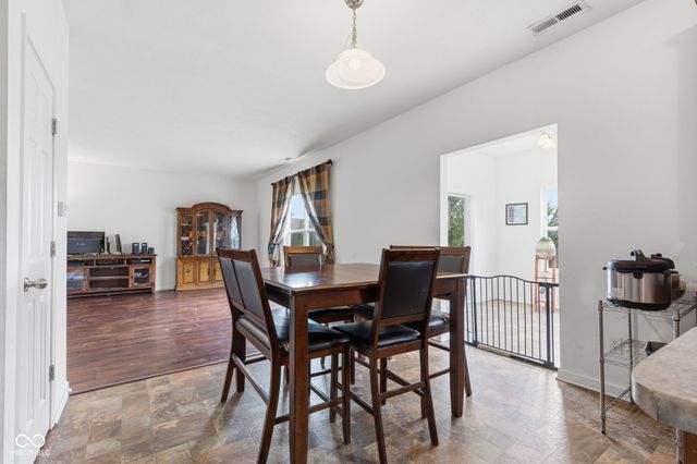 18153 Knobstone Way, Westfield, IN 46074