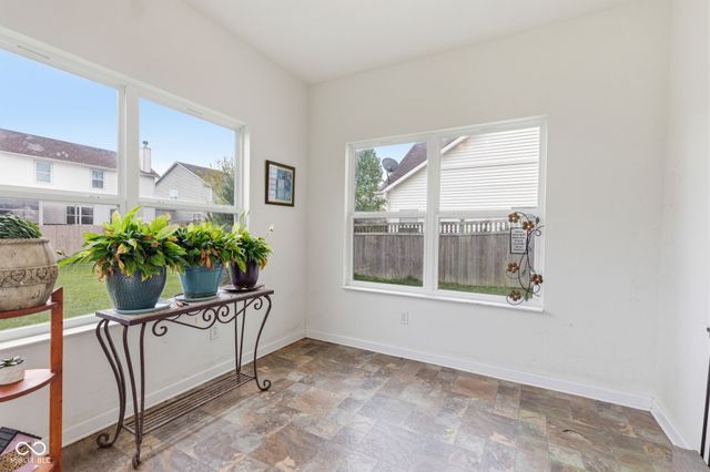 18153 Knobstone Way, Westfield, IN 46074