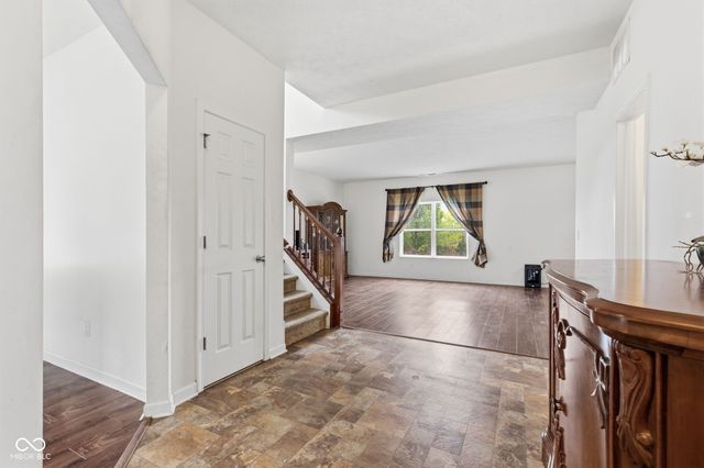 18153 Knobstone Way, Westfield, IN 46074