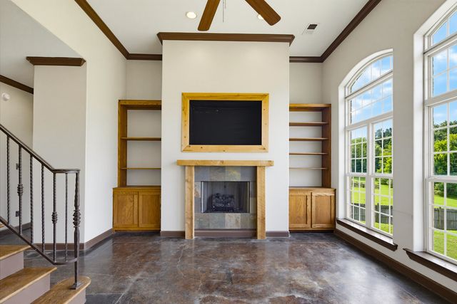 95 MEADOW RIDGE DR, Arlington, TN 38002