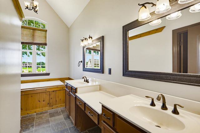 95 MEADOW RIDGE DR, Arlington, TN 38002