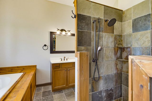 95 MEADOW RIDGE DR, Arlington, TN 38002