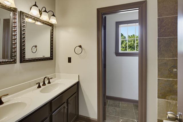 95 MEADOW RIDGE DR, Arlington, TN 38002