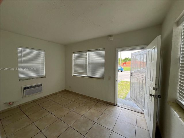 733 NW 4th Ave, Miami, FL 33136