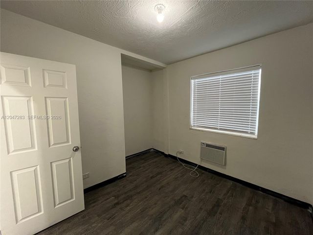 733 NW 4th Ave, Miami, FL 33136