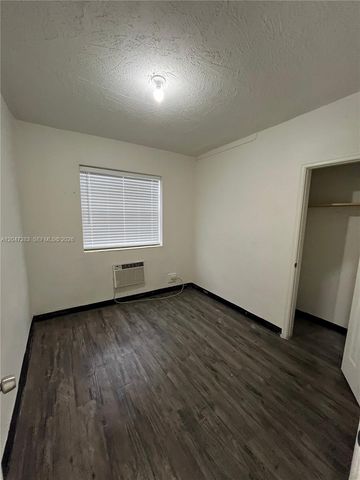 733 NW 4th Ave, Miami, FL 33136