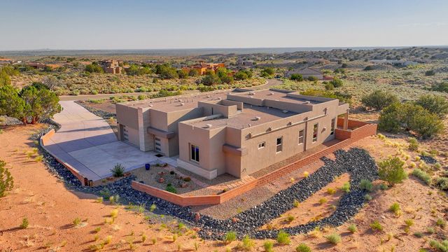 5825 RIDGELINE Place NE, Rio Rancho, NM 87144