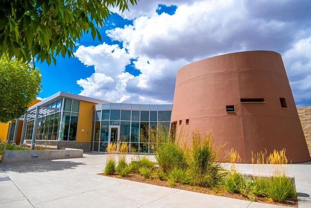 5825 RIDGELINE Place NE, Rio Rancho, NM 87144