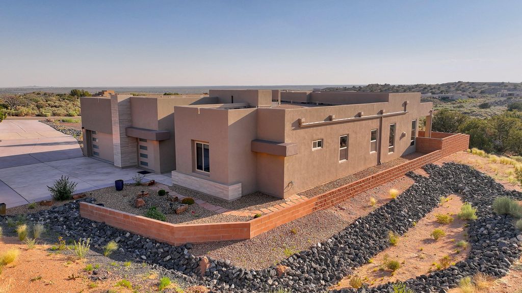 5825 RIDGELINE Place NE, Rio Rancho, NM 87144