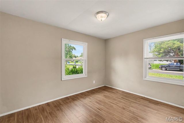 10350 Ross Circle, St Louis, MO 63137