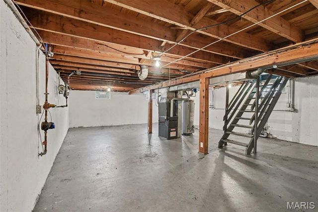 10350 Ross Circle, St Louis, MO 63137