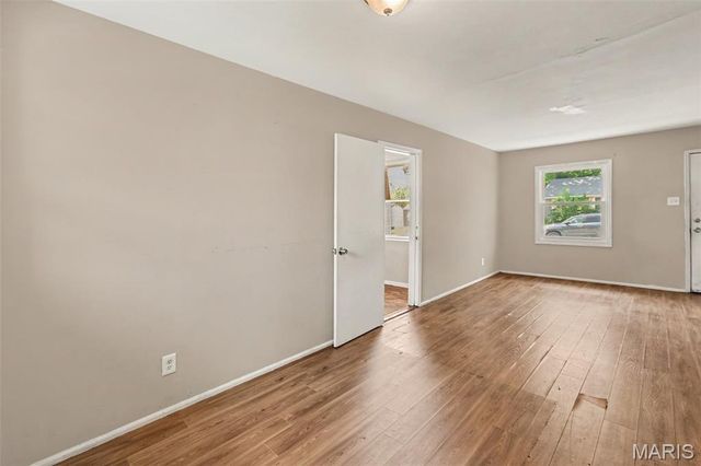 10350 Ross Circle, St Louis, MO 63137