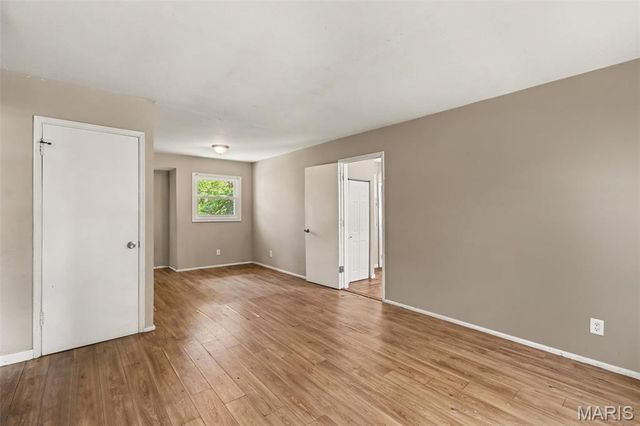 10350 Ross Circle, St Louis, MO 63137