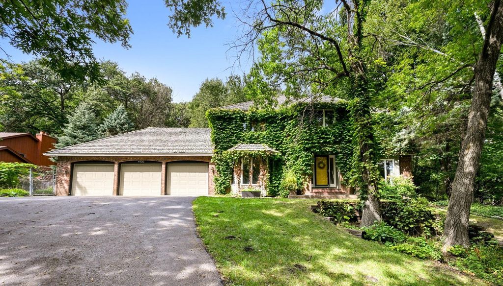 4905 Safari Court S, Eagan, MN 55122 — photo 2