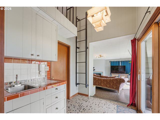 2620 Ne 65TH Ave, Portland, OR 97213