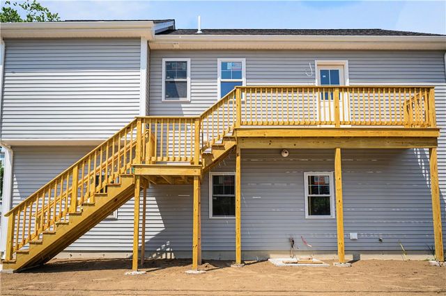 160 Fifth Avenue, Woonsocket, RI 02895